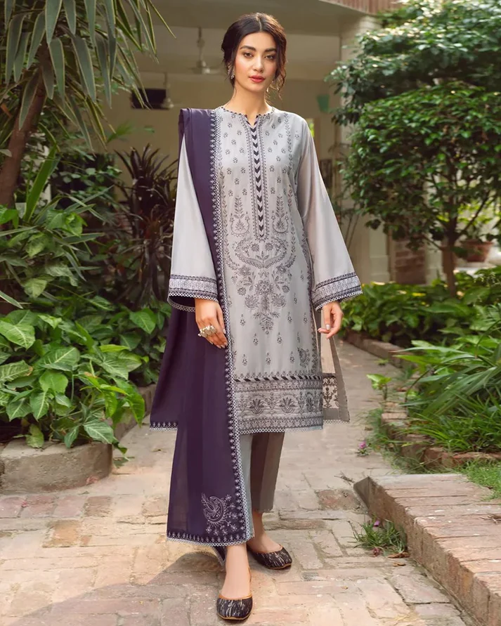 155A7D67-B7A9-4A9B-ACBA-E9C26BF2EDE3 Linen 3PC Embroidered Shirt with Chiffon Embroidered Dupatta - 32 - Image 1