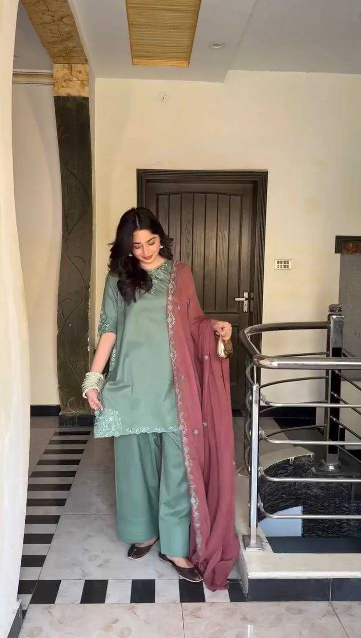 ynf-crepe-rin197-4824-5894-suits-dresses-wholesale-party-wear-suits-bridal-suits-designer-suits-manufacturer-0-2025-07-02_18_23_25 Dhanak-3PC Embroidered Shirt with Chiffon Embroidered Dupatta-114 - Image 1